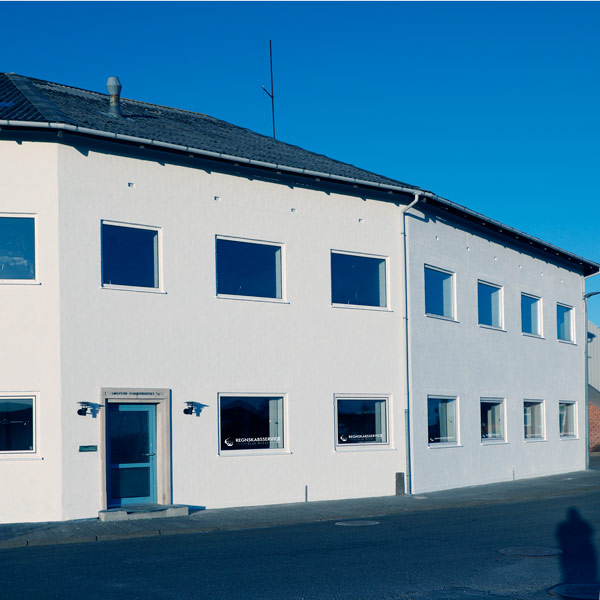 Kontor: Jernbanegade 60, 9670 Løgstør